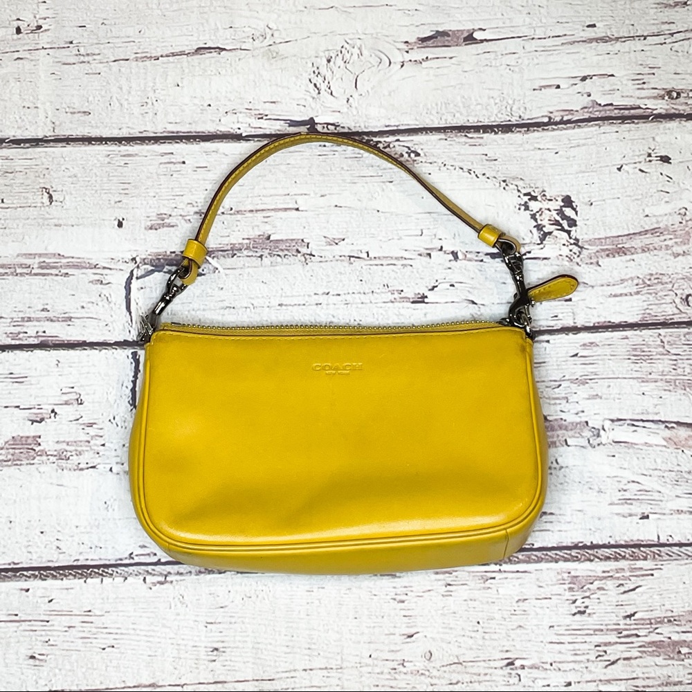 VTG Coach Yellow Gold Leather Wristlet Pouch EUC